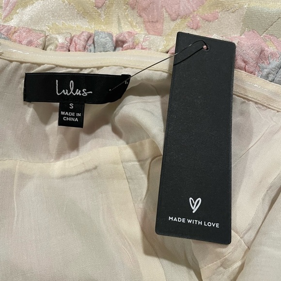 Lulus NWT Pink Yellow Jacquard Floral Puff Sleeve Mini Dress Size S U9 - Picture 4 of 8